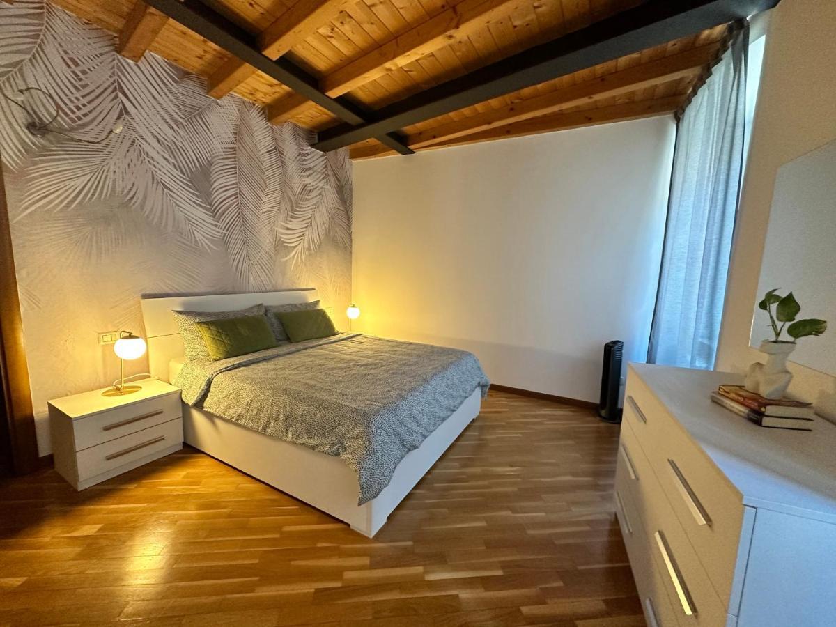 Stella Apartment Center Bergamo Buitenkant foto