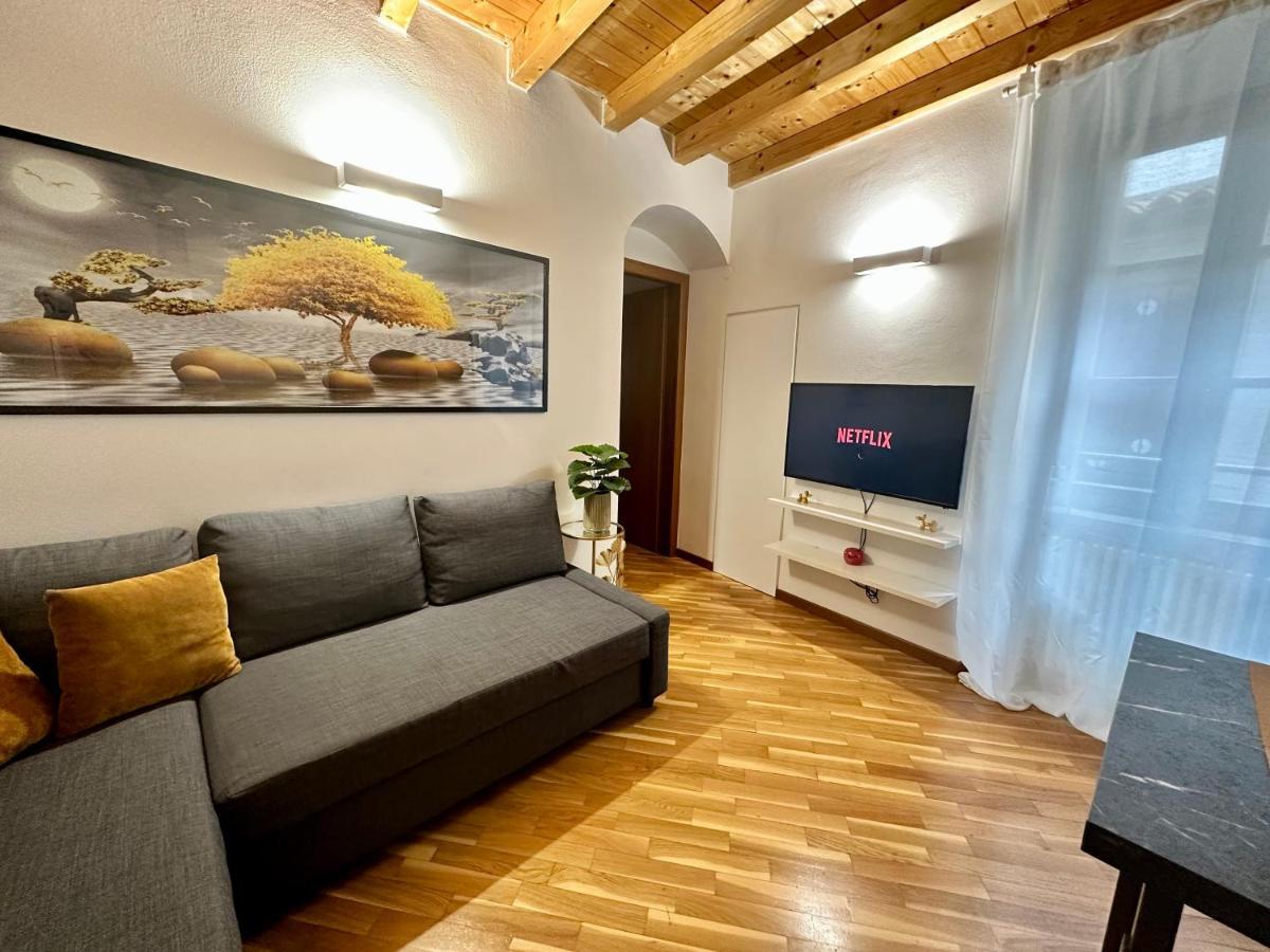 Stella Apartment Center Bergamo Buitenkant foto